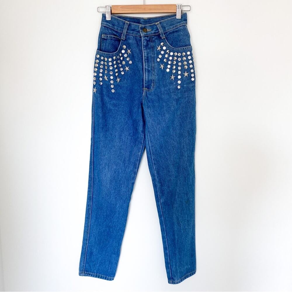 VINTAGE Studded High Rise Mom Jeans 25